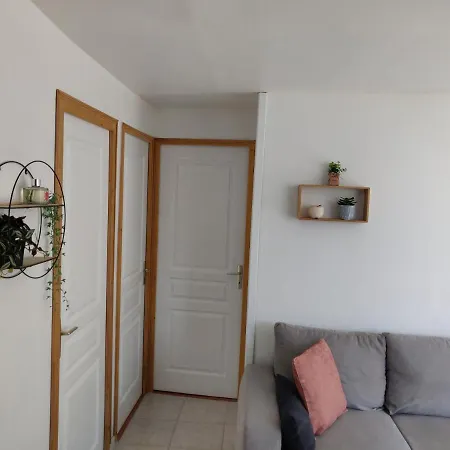 De La Vallee Holiday home