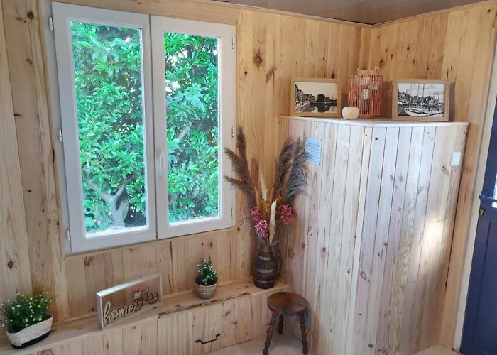 De La Vallee Holiday home Genneville