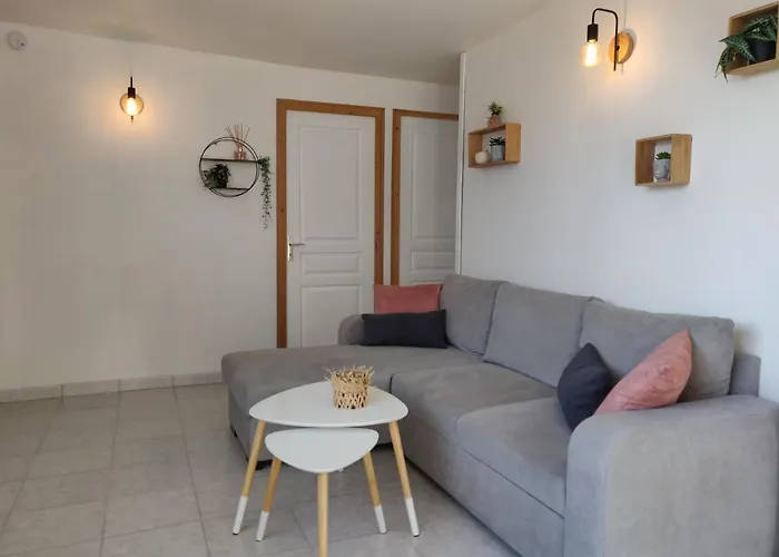 De La Vallee Holiday home Genneville